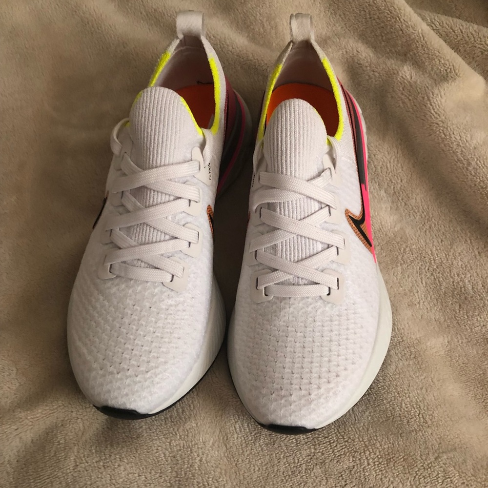 New Nike Infinity React - image 3